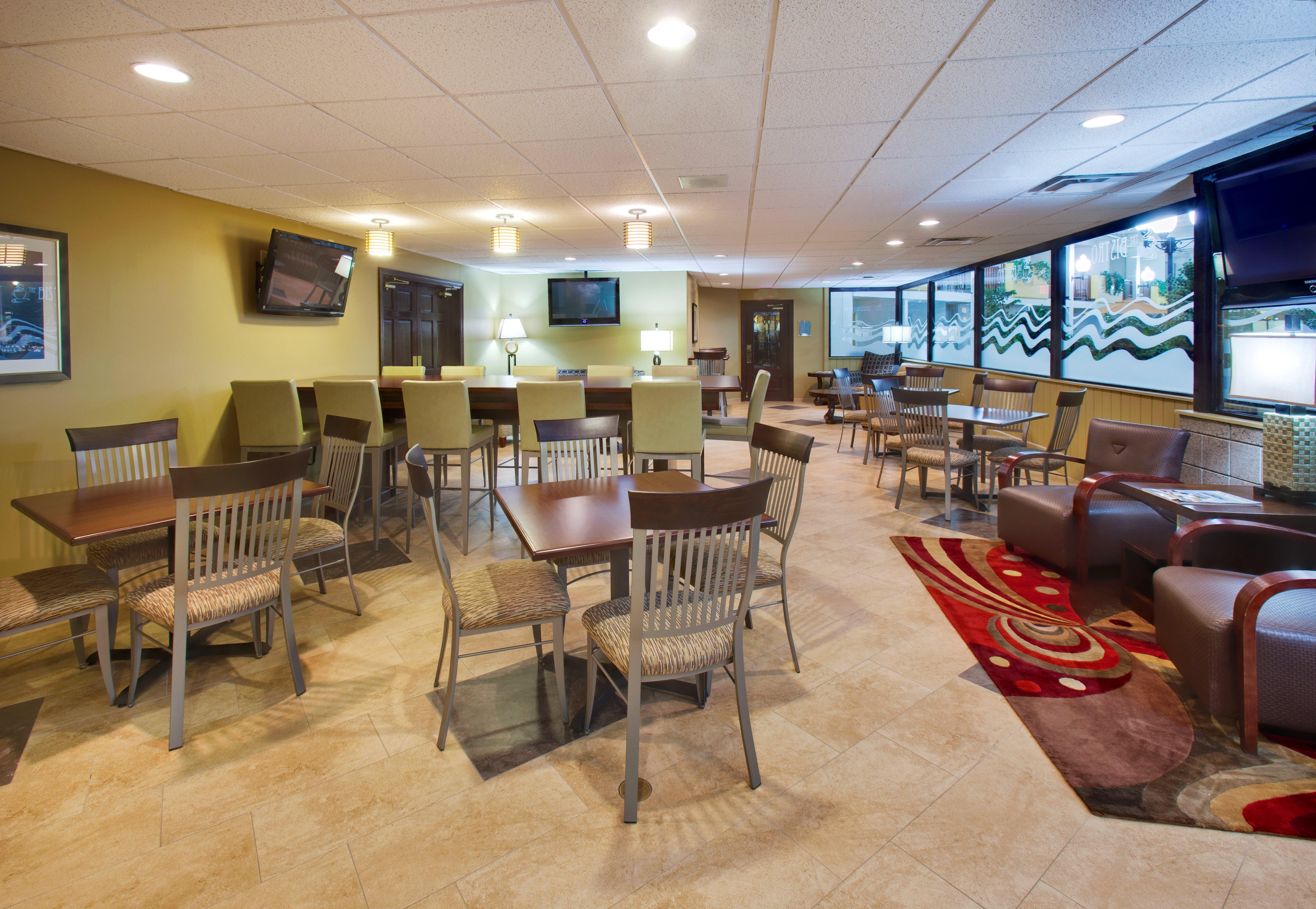 Hotel Doubletree By Hilton Austin, Mn Esterno foto