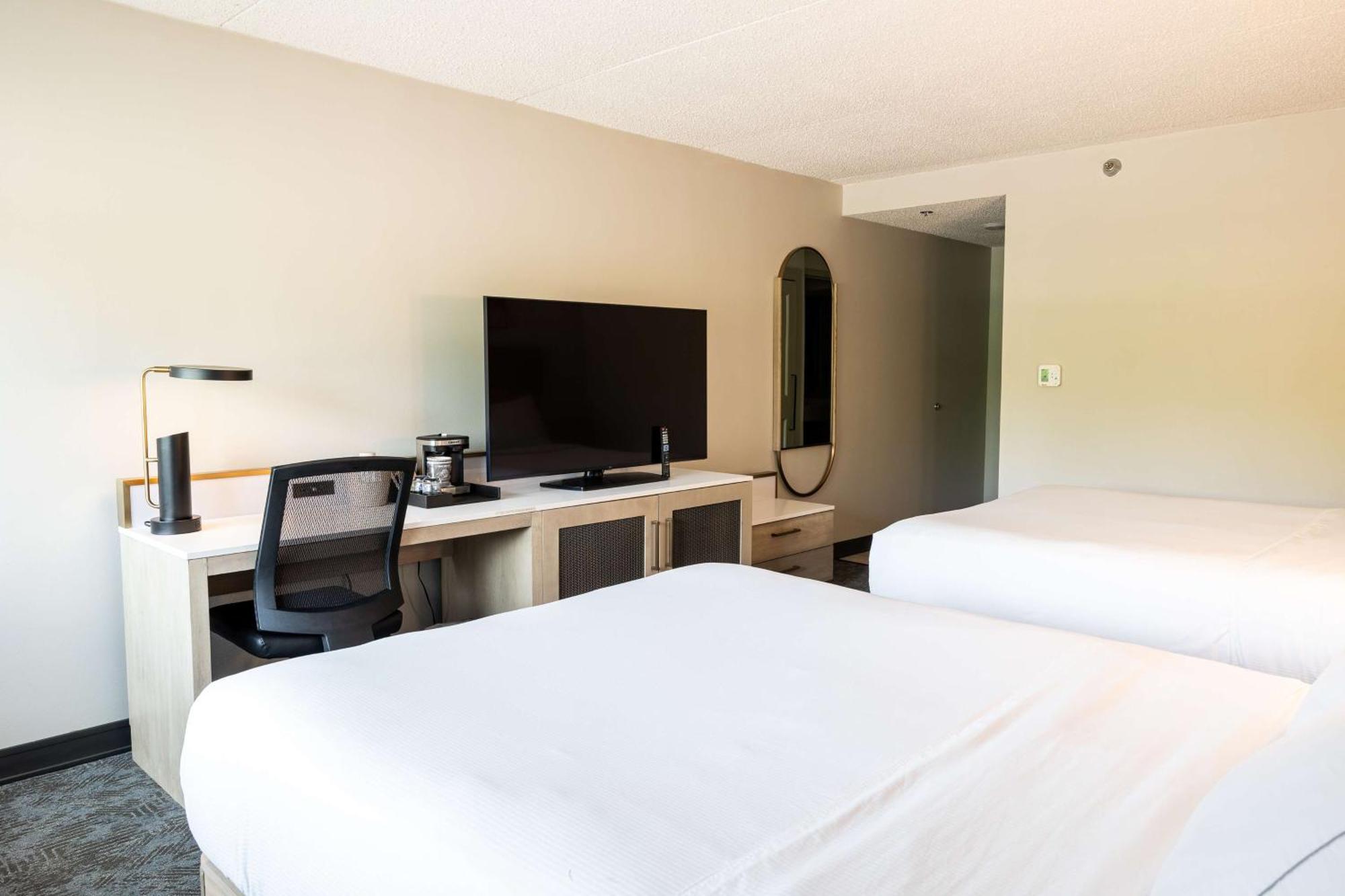 Hotel Doubletree By Hilton Austin, Mn Esterno foto